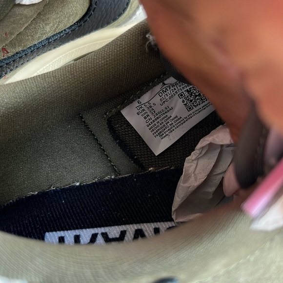 100% authentic Jordan 1 low og x Travis Scott size 6m/7.5w - Picture 7 of 8